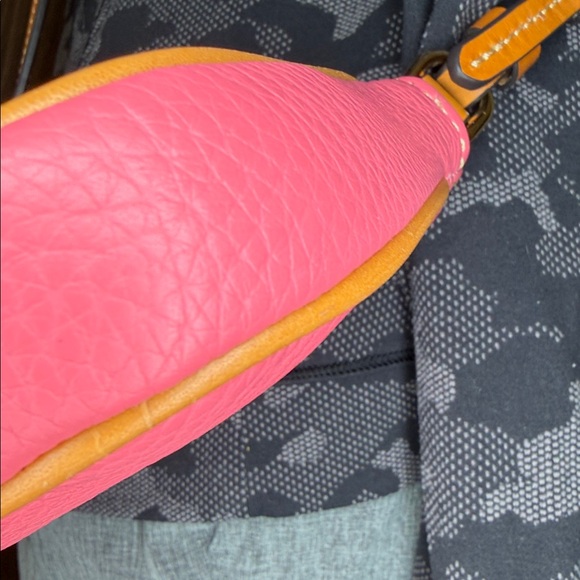 Dooney and Burke NWOT pink pebbled leather Kirby Lexi Crossbody bag - Picture 8 of 12